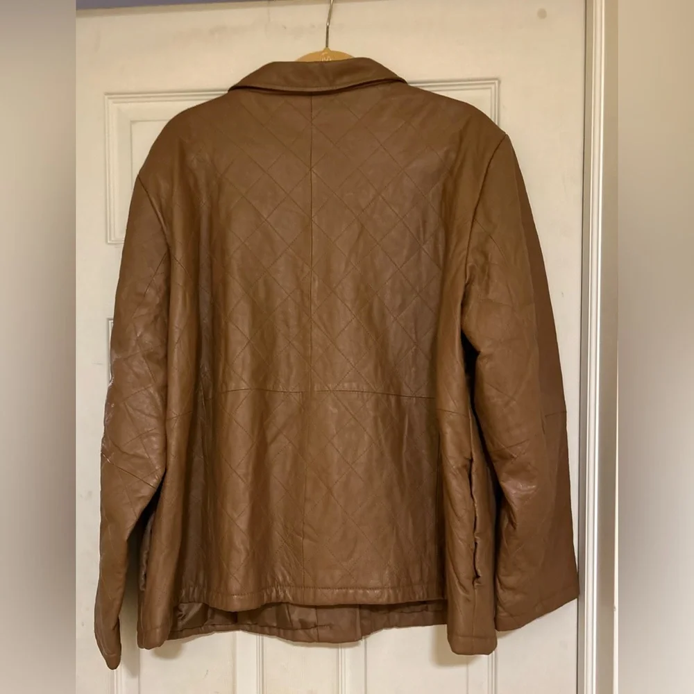 Dialogue Leather Jacket - Picture 4 of 11